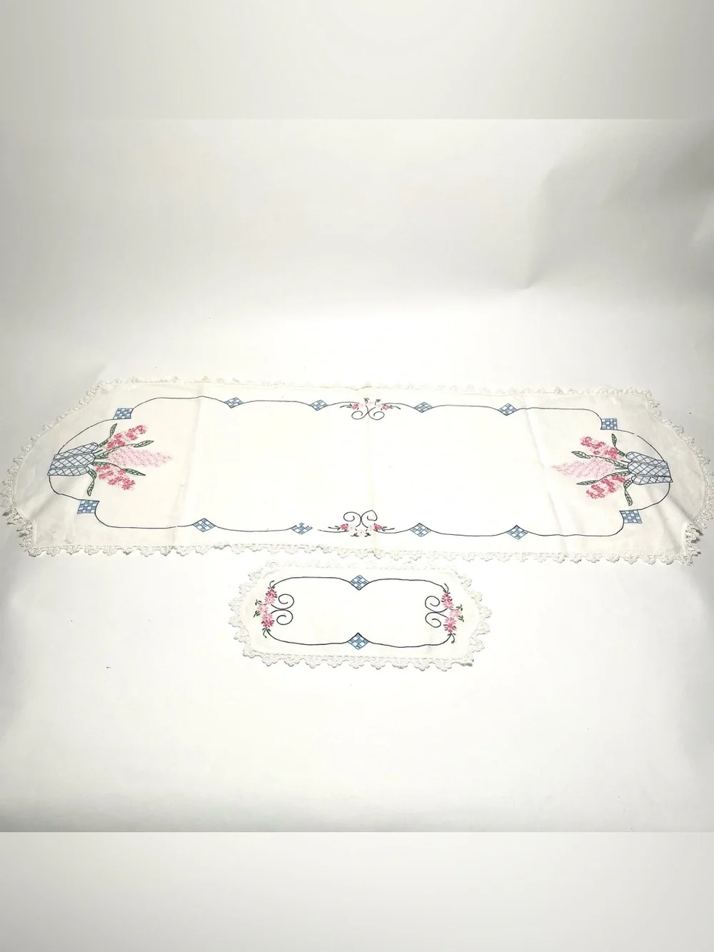Vintage Hand Embroidered Table Runner Dresser Scarf Set Pink Floral Crochet Lace